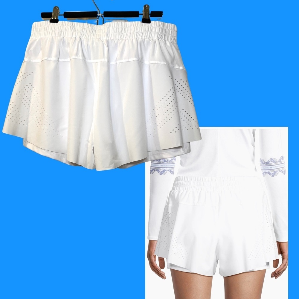 Large NWT - Lucky in Love - White Hype Double-Layered Ruffled Shorts